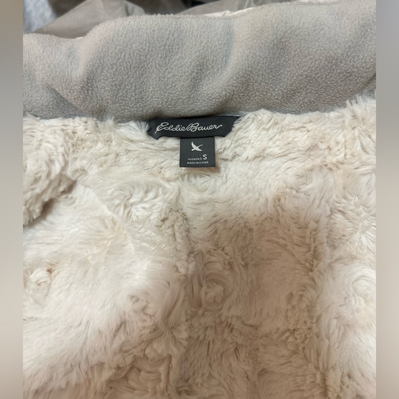 Eddie Bauer 2019 Alpendown Parka White Long Hooded Women's Size Small - Picture 11 of 16